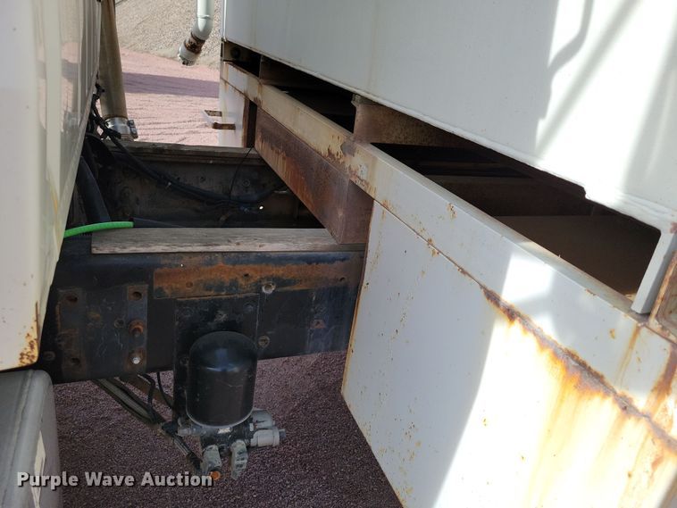 image for item NB9862 1997 Ford L8000 sewer jetter truck