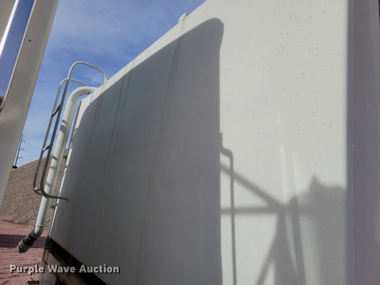 image for item NB9862 1997 Ford L8000 sewer jetter truck