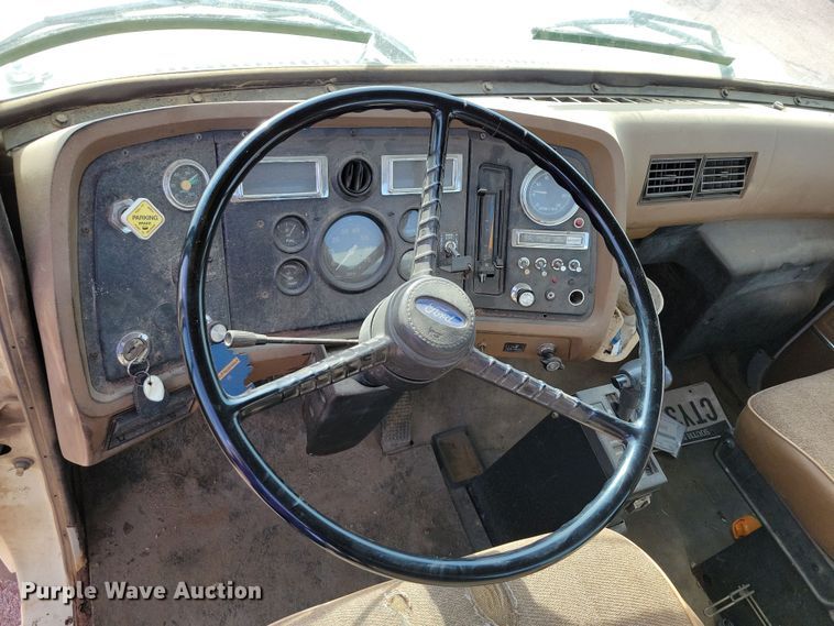 image for item NB9862 1997 Ford L8000 sewer jetter truck