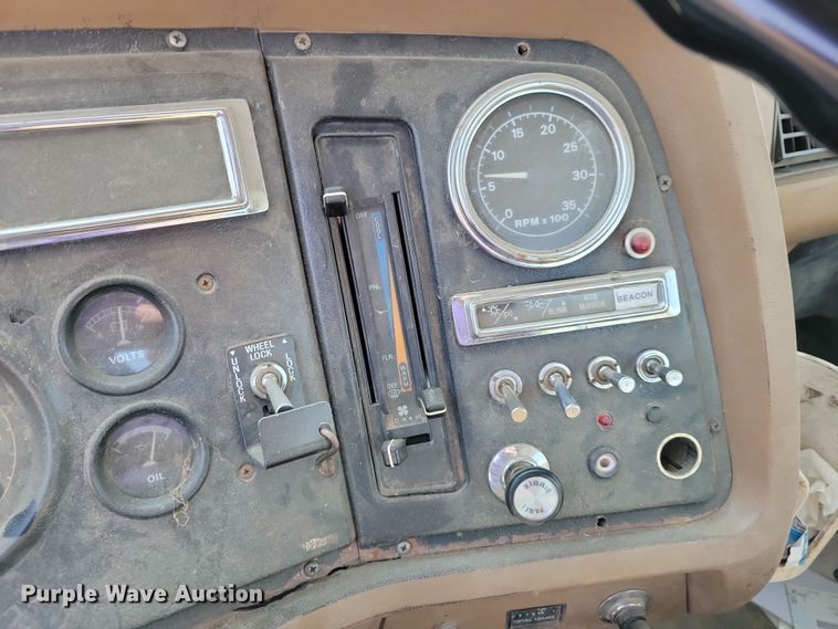 image for item NB9862 1997 Ford L8000 sewer jetter truck