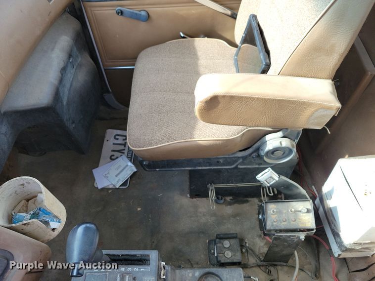 image for item NB9862 1997 Ford L8000 sewer jetter truck