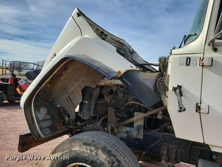 image for item NB9862 1997 Ford L8000 sewer jetter truck