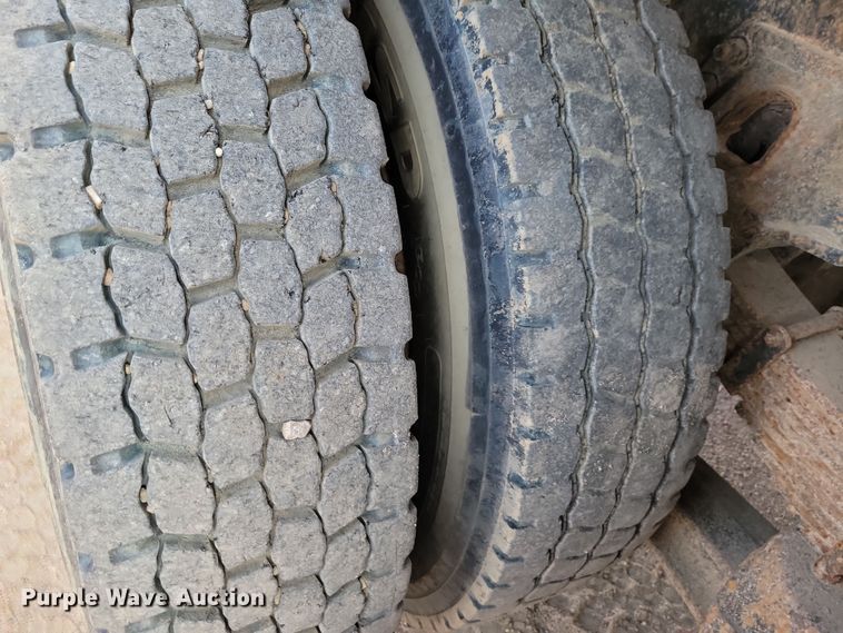 image for item NB9862 1997 Ford L8000 sewer jetter truck