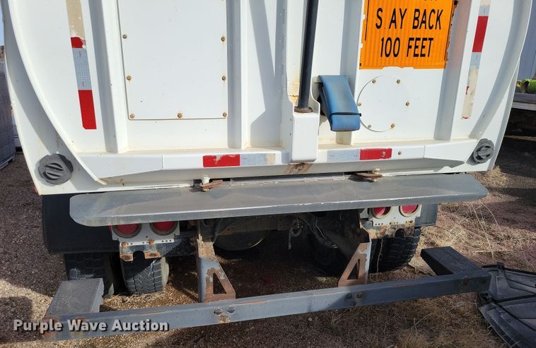 image for item NB9863 2003 Freightliner Johnston FC-70 street sweeper truck