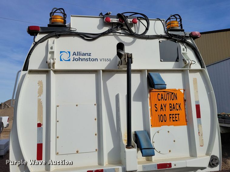 image for item NB9863 2003 Freightliner Johnston FC-70 street sweeper truck