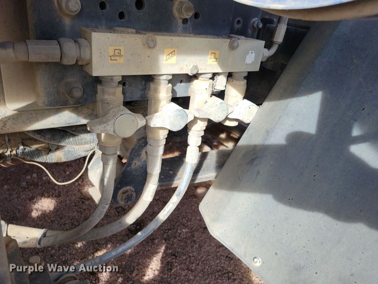 image for item NB9863 2003 Freightliner Johnston FC-70 street sweeper truck