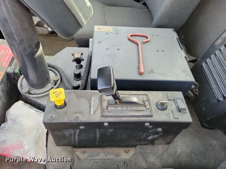 image for item NB9863 2003 Freightliner Johnston FC-70 street sweeper truck