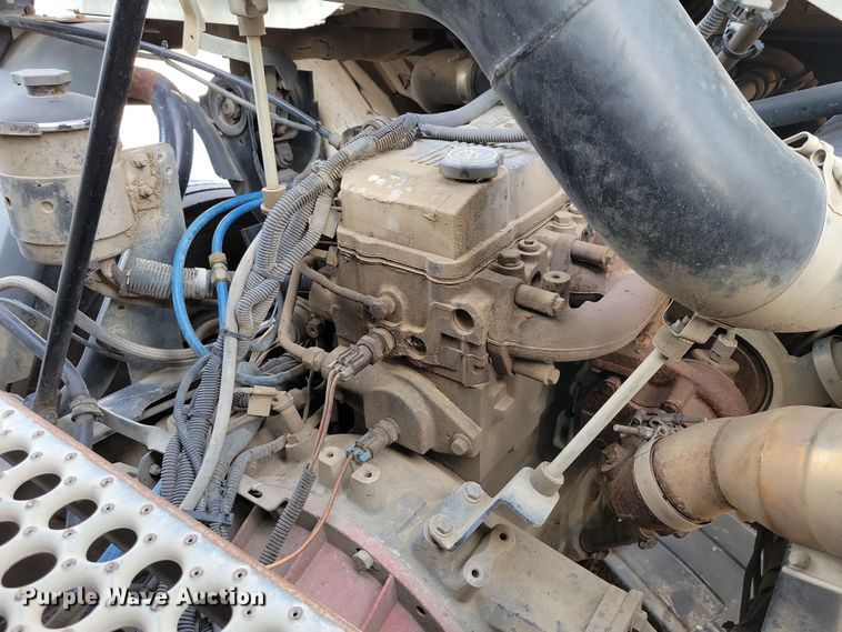 image for item NB9863 2003 Freightliner Johnston FC-70 street sweeper truck