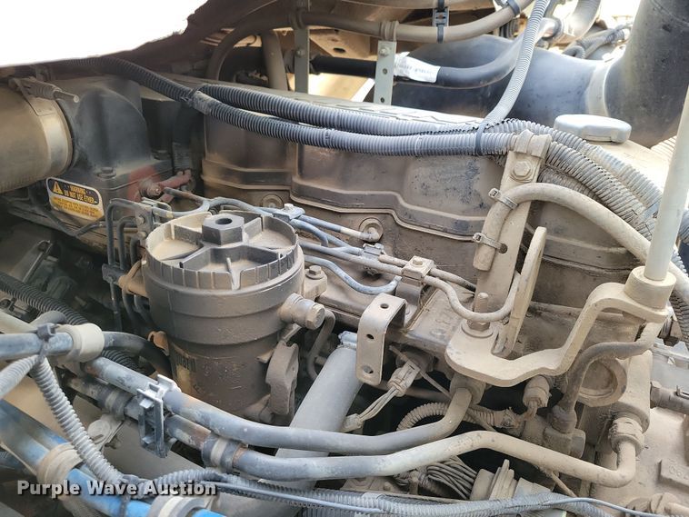 image for item NB9863 2003 Freightliner Johnston FC-70 street sweeper truck