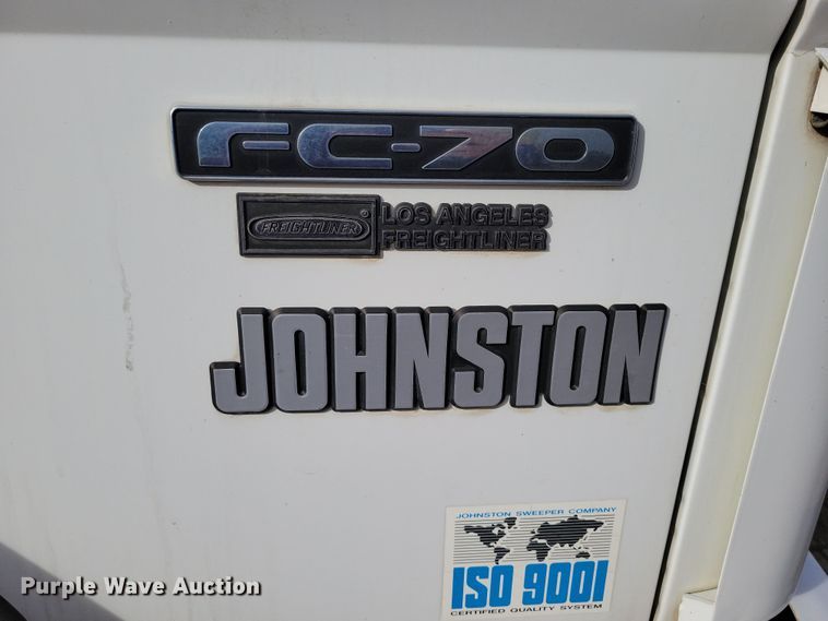 image for item NB9863 2003 Freightliner Johnston FC-70 street sweeper truck