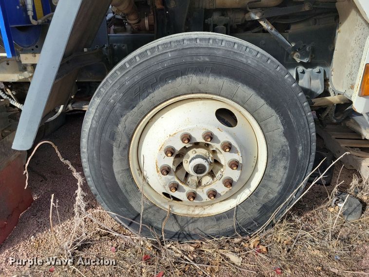 image for item NB9863 2003 Freightliner Johnston FC-70 street sweeper truck