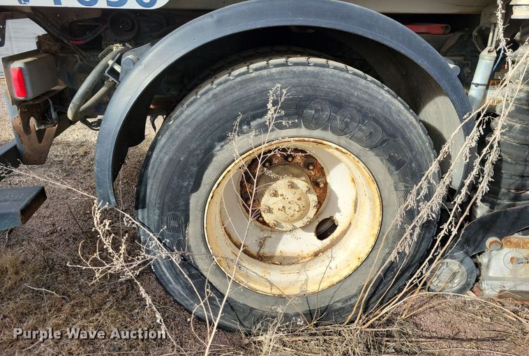 image for item NB9863 2003 Freightliner Johnston FC-70 street sweeper truck