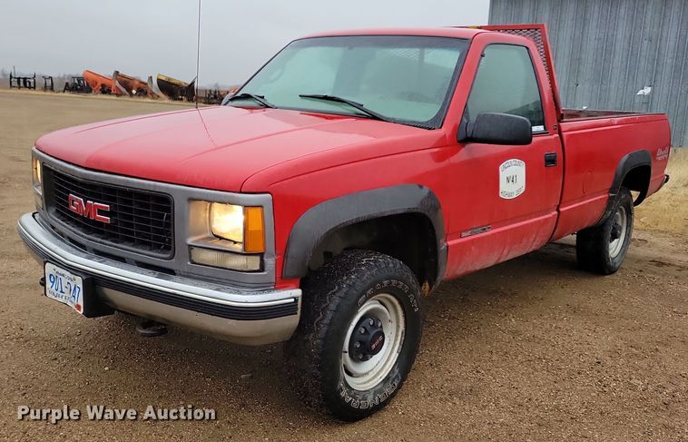 image for item NB9871 1999 GMC Sierra 2500 pickup truck