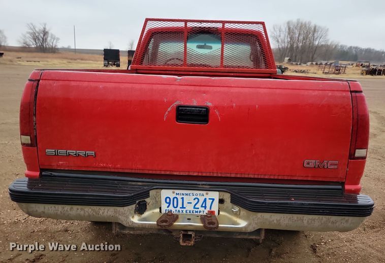 image for item NB9871 1999 GMC Sierra 2500 pickup truck