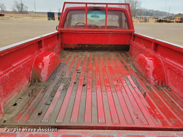 image for item NB9871 1999 GMC Sierra 2500 pickup truck