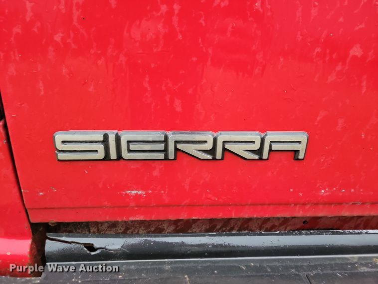 image for item NB9871 1999 GMC Sierra 2500 pickup truck