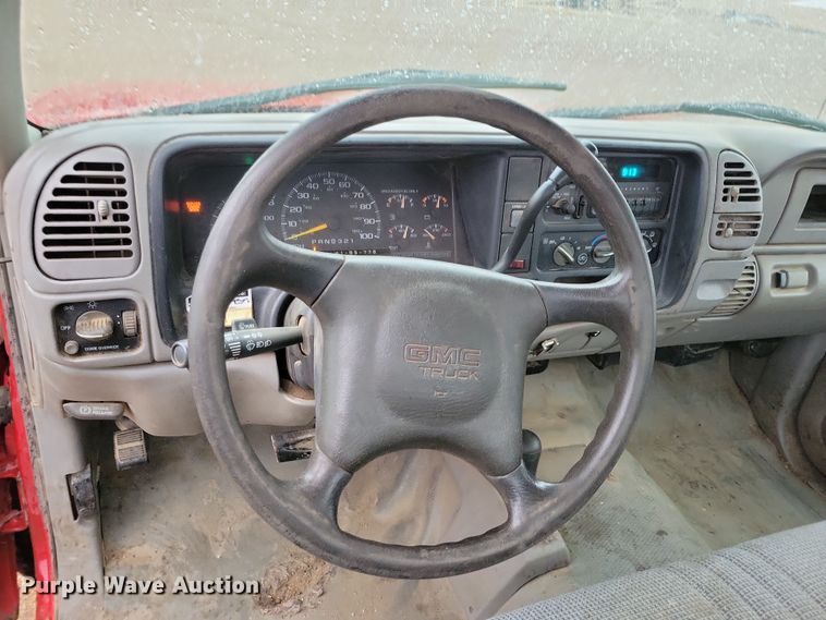 image for item NB9871 1999 GMC Sierra 2500 pickup truck