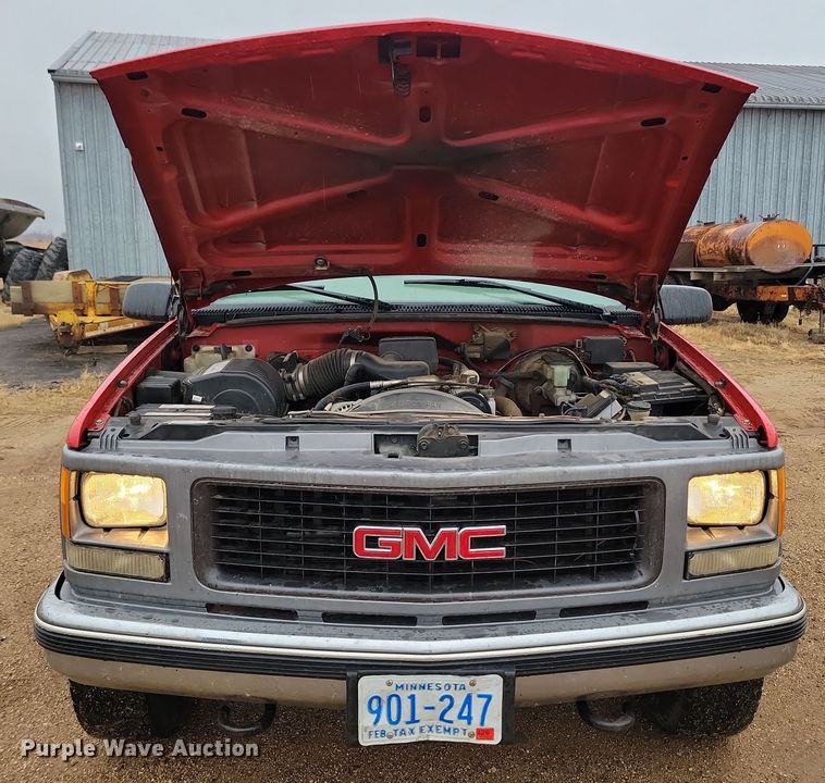 image for item NB9871 1999 GMC Sierra 2500 pickup truck