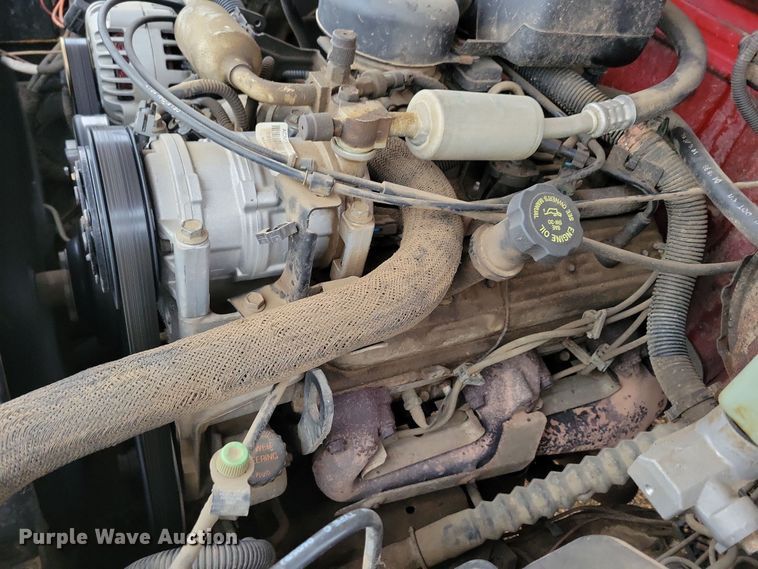 image for item NB9871 1999 GMC Sierra 2500 pickup truck