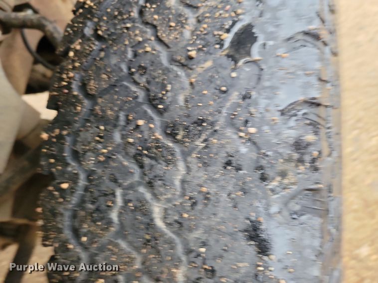 image for item NB9871 1999 GMC Sierra 2500 pickup truck