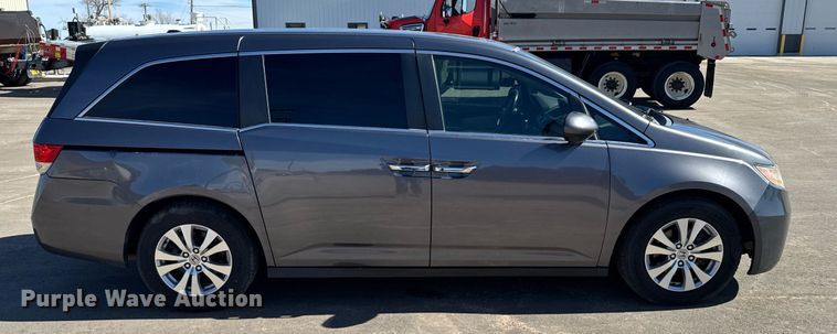 image for item NN9594 2014 Honda Odyssey van