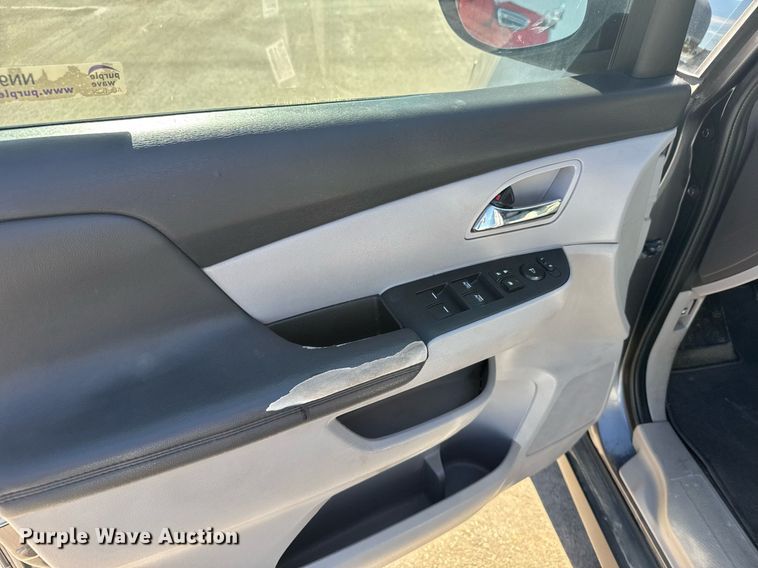 image for item NN9594 2014 Honda Odyssey van