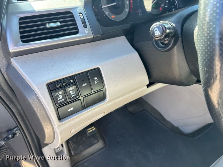 image for item NN9594 2014 Honda Odyssey van