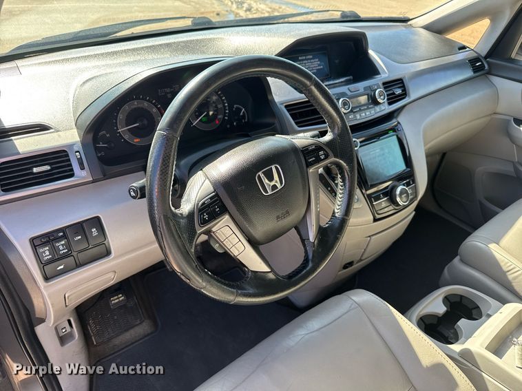 image for item NN9594 2014 Honda Odyssey van