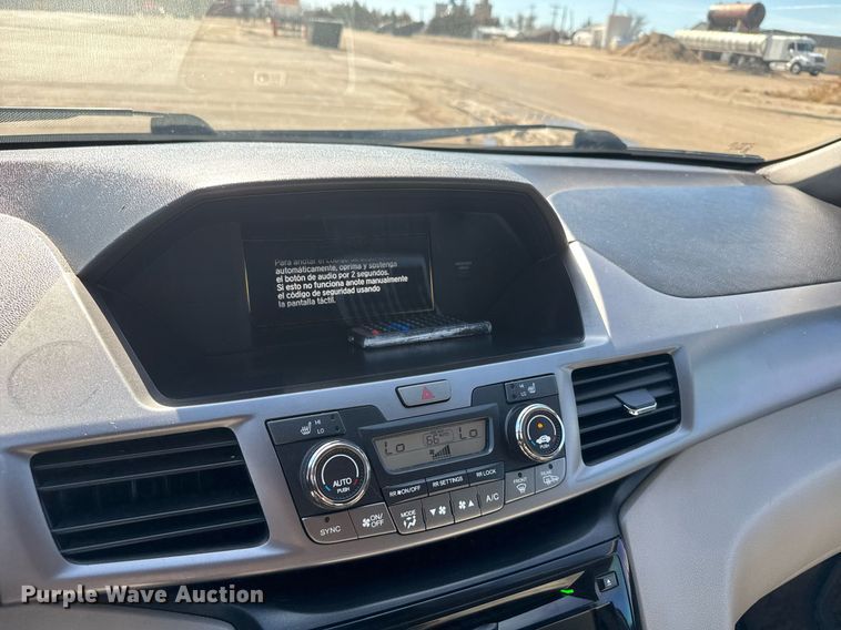 image for item NN9594 2014 Honda Odyssey van