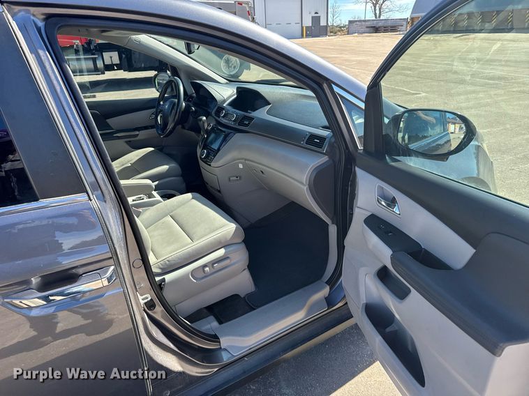 image for item NN9594 2014 Honda Odyssey van