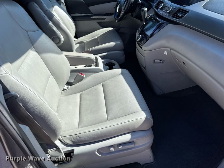 image for item NN9594 2014 Honda Odyssey van