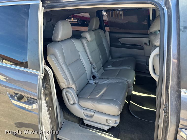 image for item NN9594 2014 Honda Odyssey van