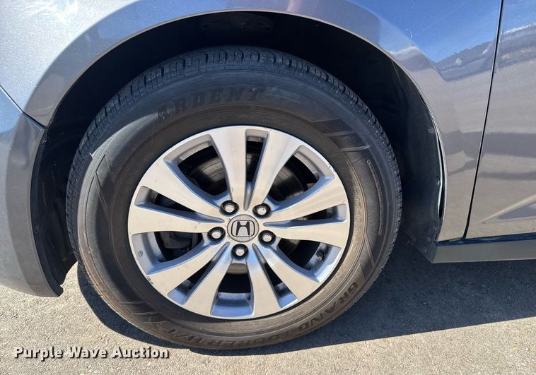 image for item NN9594 2014 Honda Odyssey van