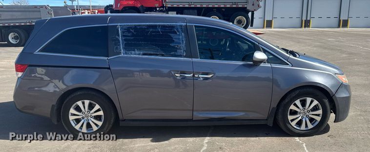 image for item NN9597 2015 Honda Odyssey van