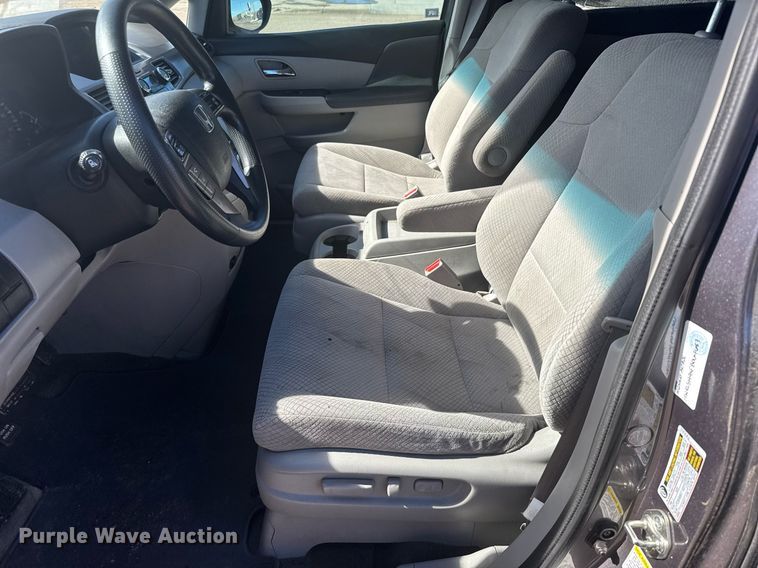 image for item NN9597 2015 Honda Odyssey van