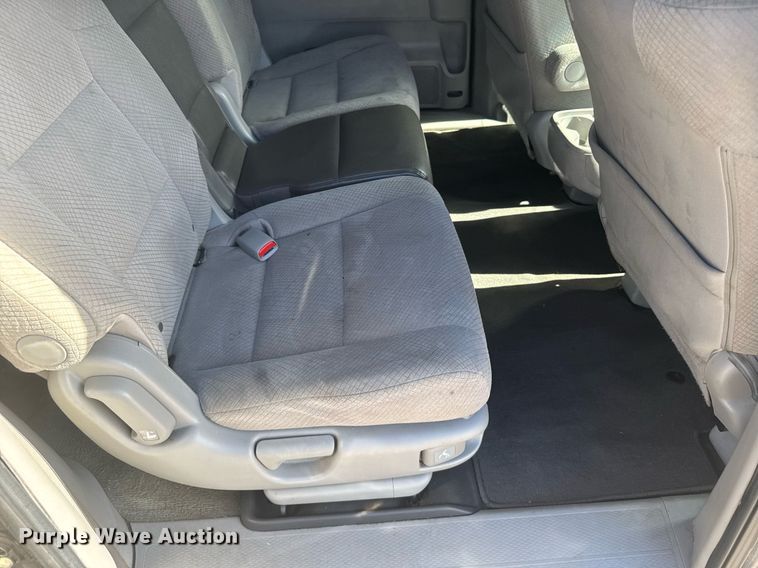 image for item NN9597 2015 Honda Odyssey van