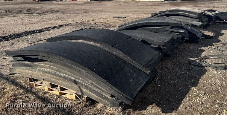 image for item NN9614 Rubber speed bumps