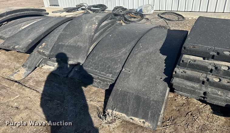 image for item NN9614 Rubber speed bumps