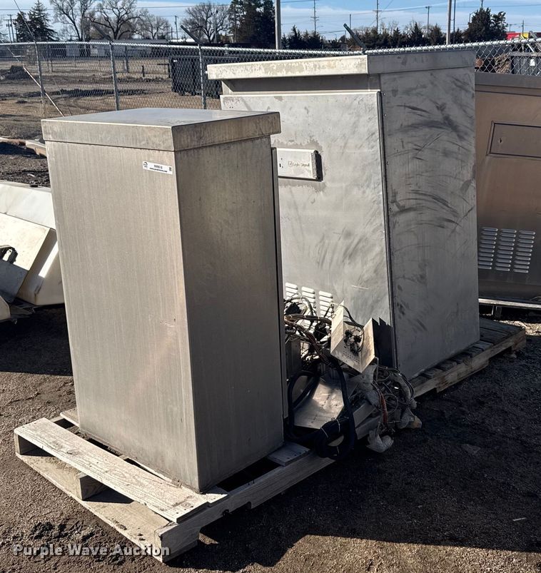 image for item NN9618 (7) Eagle Signal traffic control boxes