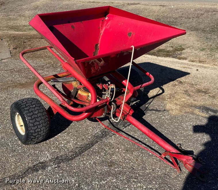 image for item NN9621 Lely spreader