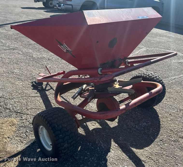 image for item NN9621 Lely spreader