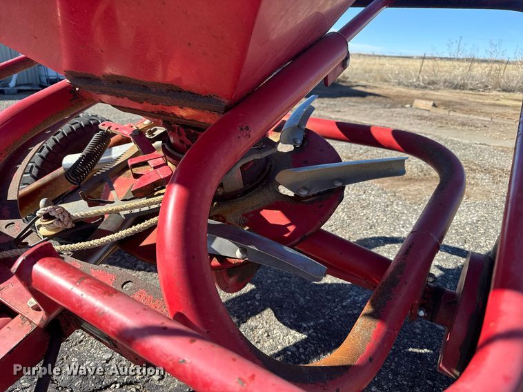 image for item NN9621 Lely spreader