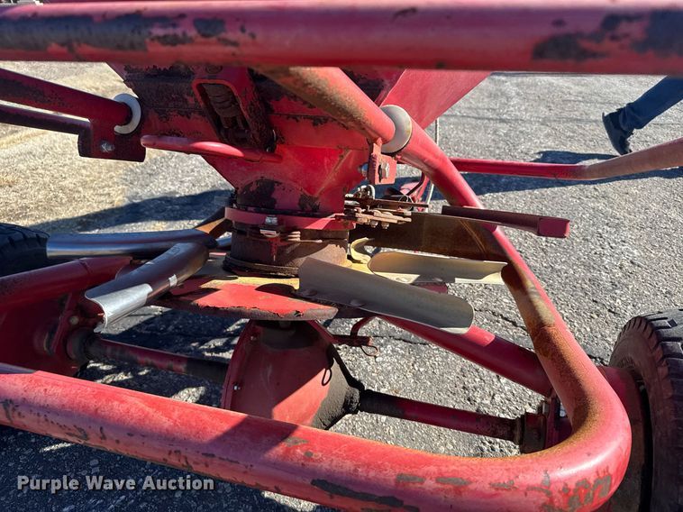 image for item NN9621 Lely spreader