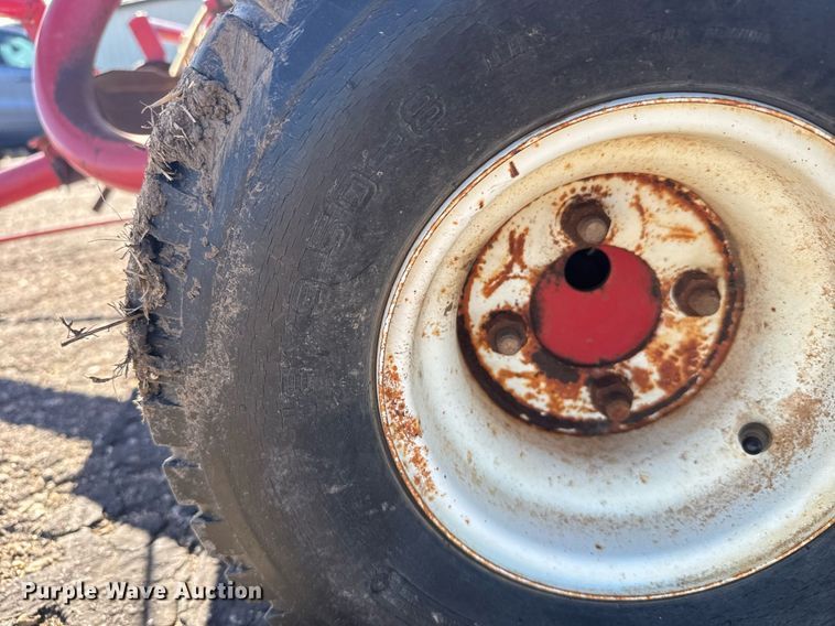 image for item NN9621 Lely spreader