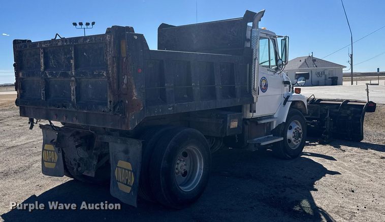 image for item NN9625 1998 Freightliner FL80 dump truck