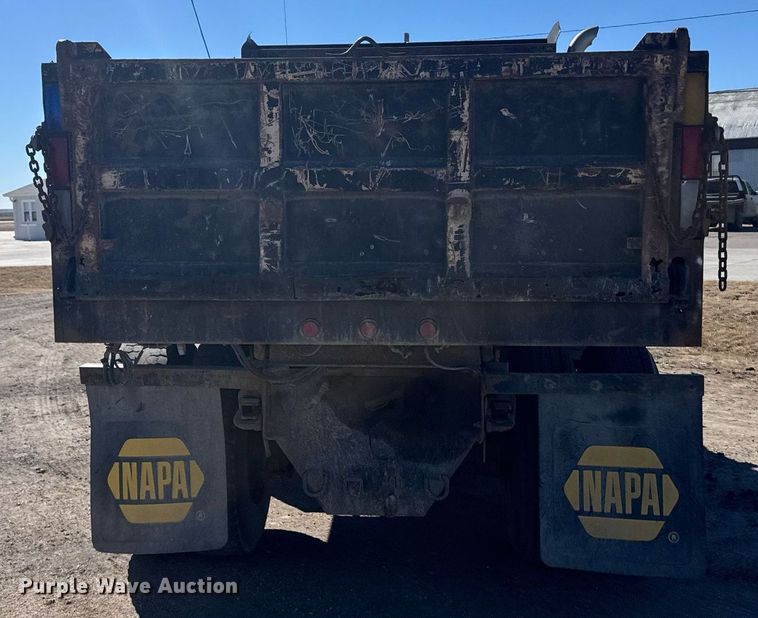 image for item NN9625 1998 Freightliner FL80 dump truck