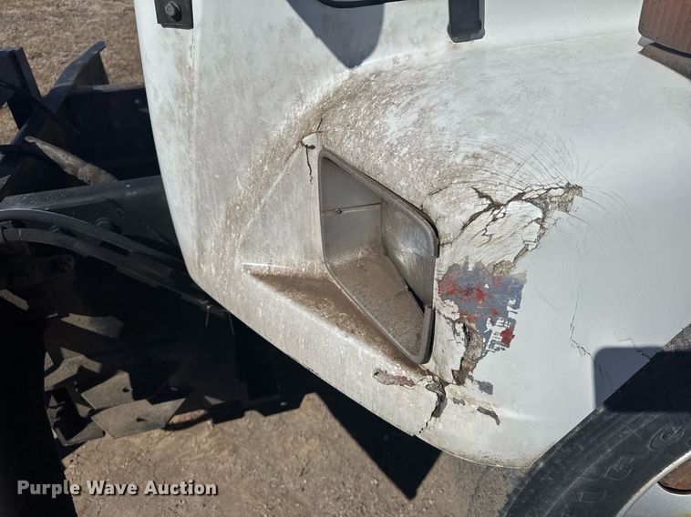 image for item NN9625 1998 Freightliner FL80 dump truck