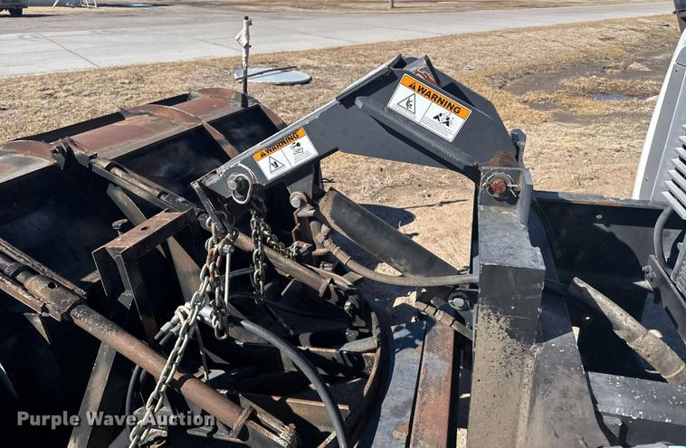 image for item NN9625 1998 Freightliner FL80 dump truck