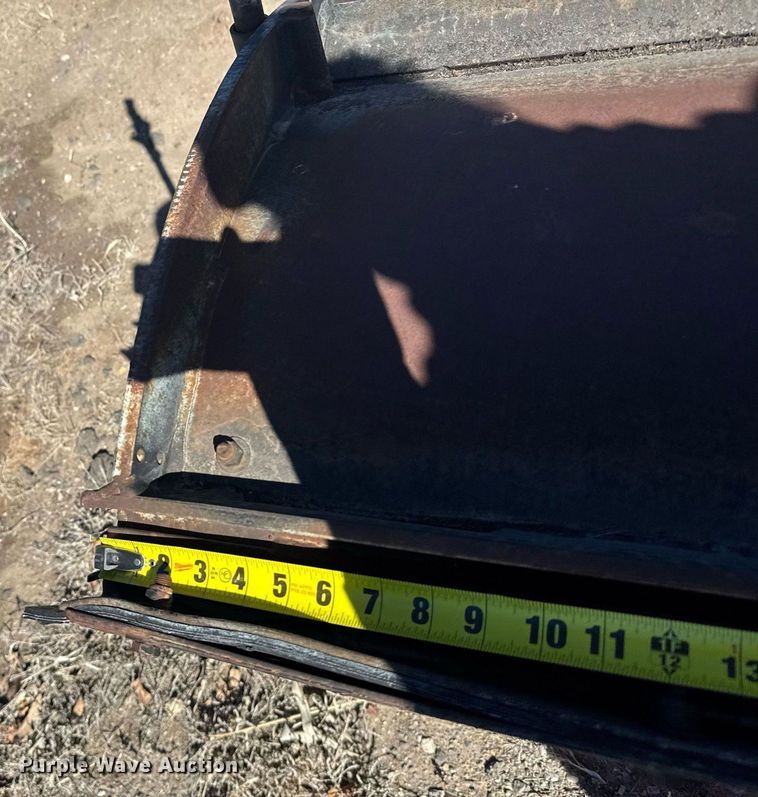 image for item NN9625 1998 Freightliner FL80 dump truck