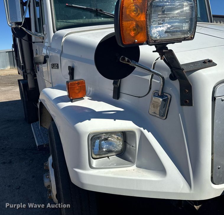 image for item NN9625 1998 Freightliner FL80 dump truck